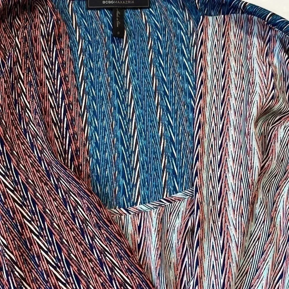 BCBG Maxazria Jaklyn draped top size small - Picture 3 of 6